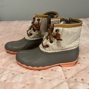 Girls Sperry boots